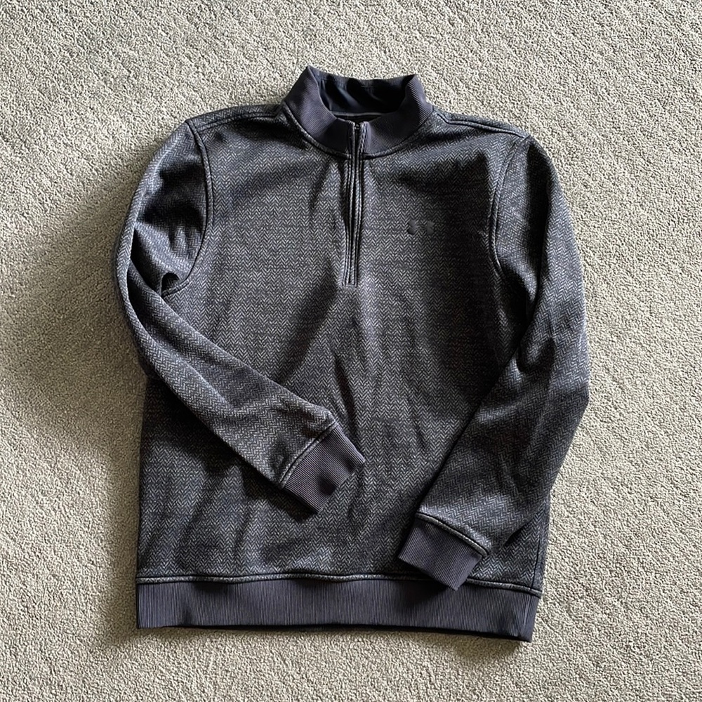 Men’s Under Armour, pull over sweatshirt